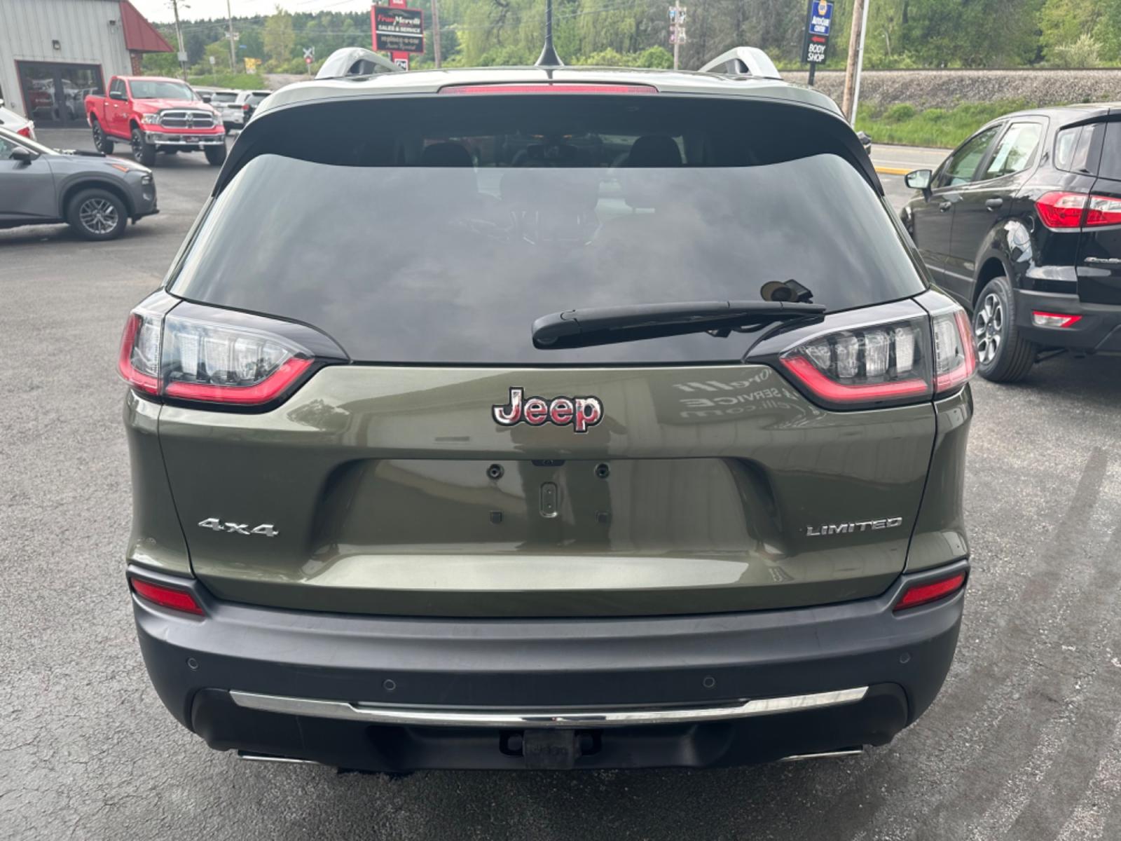 2019 Green Jeep Cherokee Limited 4WD (1C4PJMDX7KD) with an 3.2L V6 DOHC 24V engine, 9A transmission, located at 8464 Route 219, Brockway, PA, 15824, (814) 265-1330, 41.226871, -78.780518 - Well equipped and well taken care of 2019 Jeep Cherokee Limited with V6 engine, air condition, power windows and locks, power/heated front seats, leather interior, factory alloys and much more. This Jeep will be serviced and Pa-inspected for delivery and comes with a 12 month/12000 mile warranty. - Photo #11